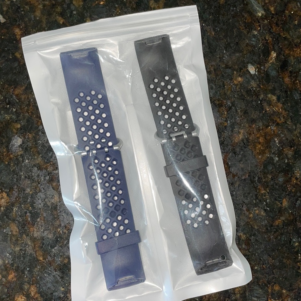 NIP CHARGE 4 Black and Navy replacement bands